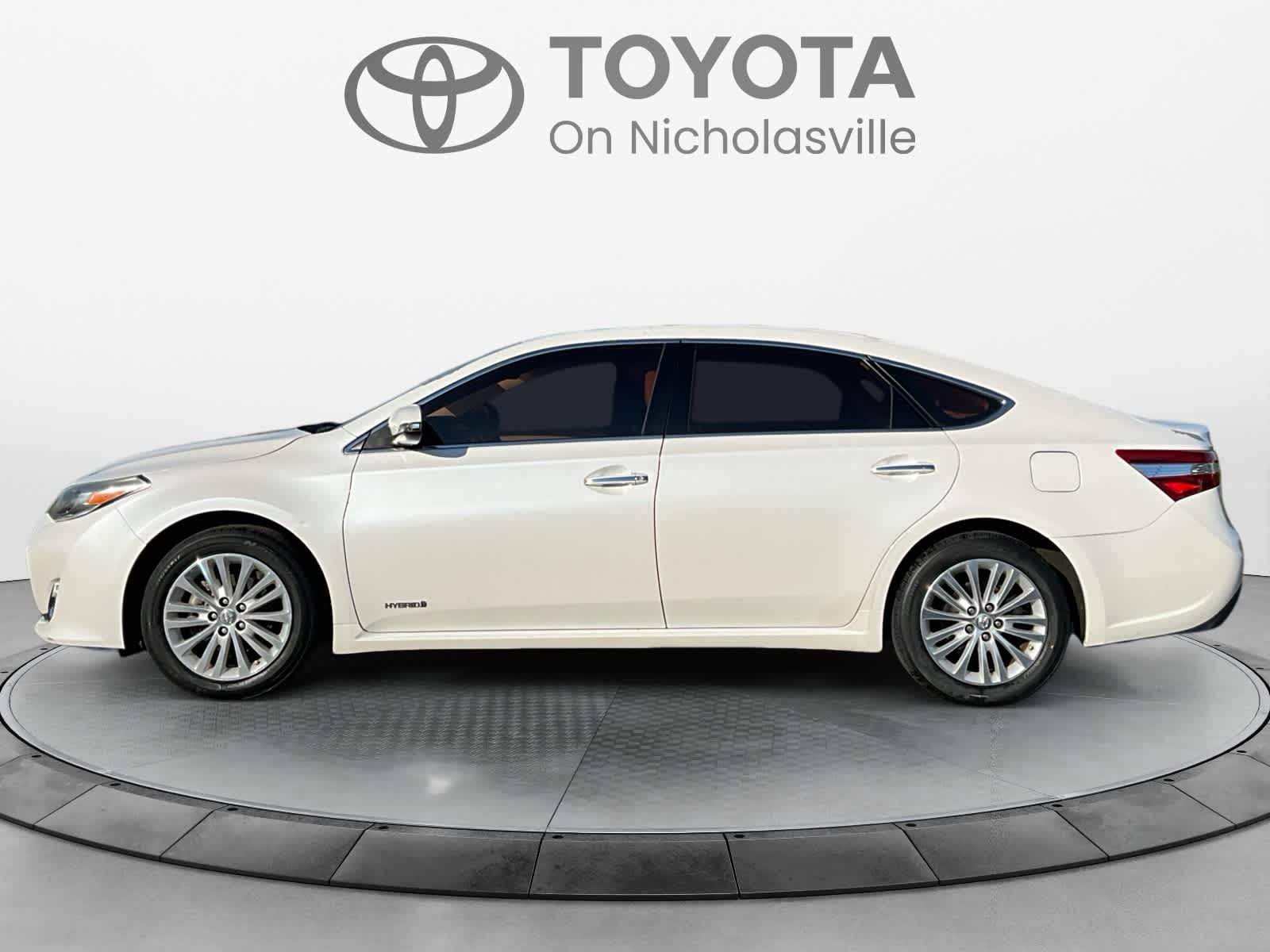 2015 Toyota Avalon Hybrid XLE Premium