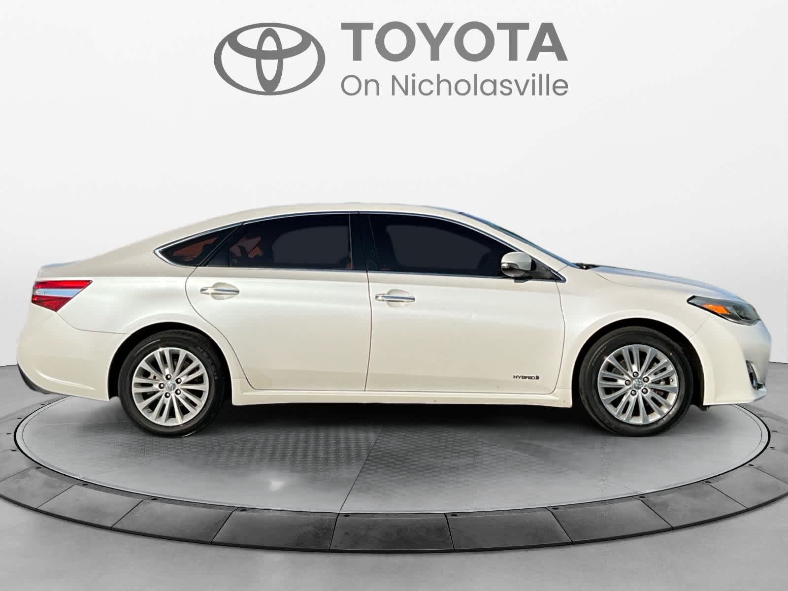 2015 Toyota Avalon Hybrid XLE Premium