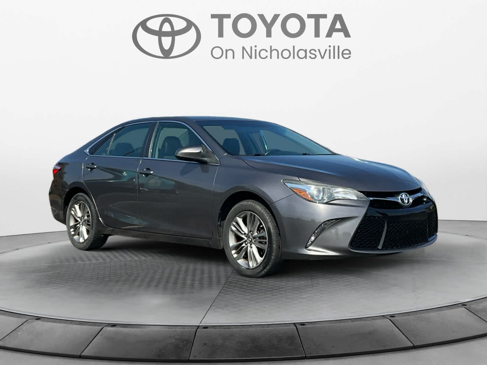 2016 Toyota Camry SE