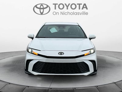 2025 Toyota Camry SE