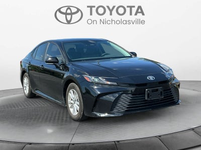 2025 Toyota Camry LE