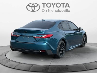 2025 Toyota Camry SE