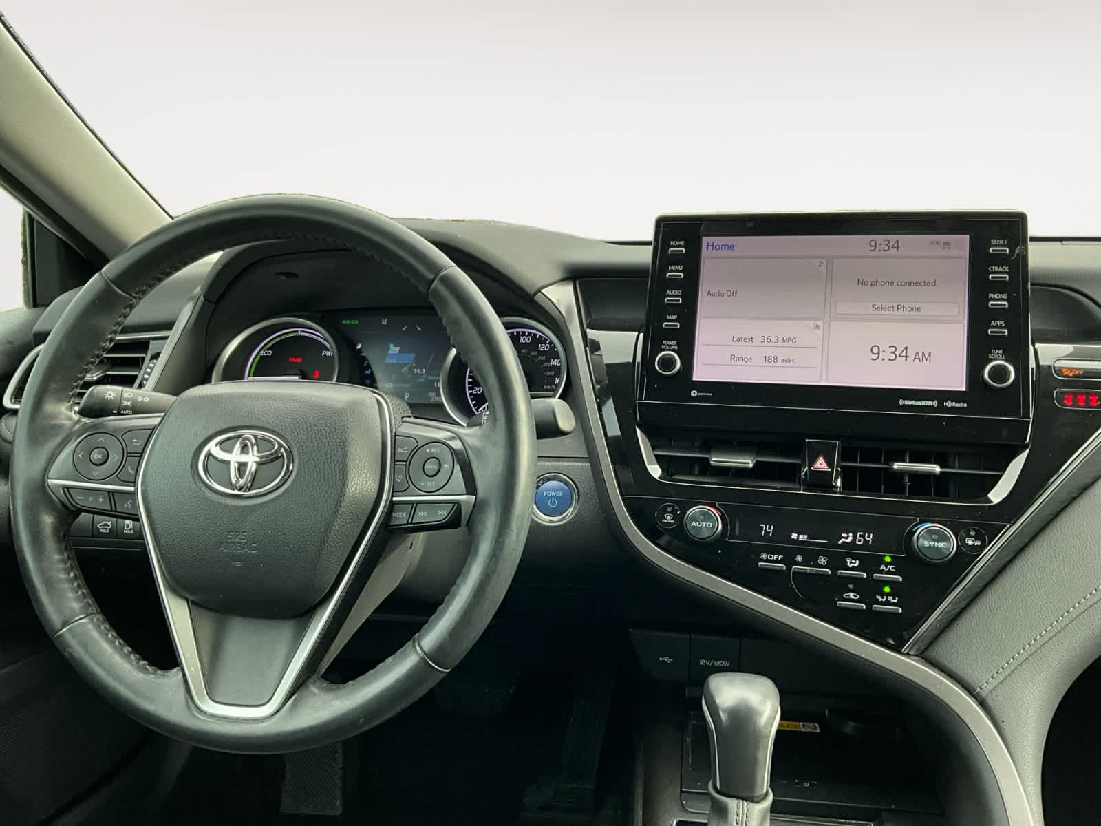 2022 Toyota Camry Hybrid XLE