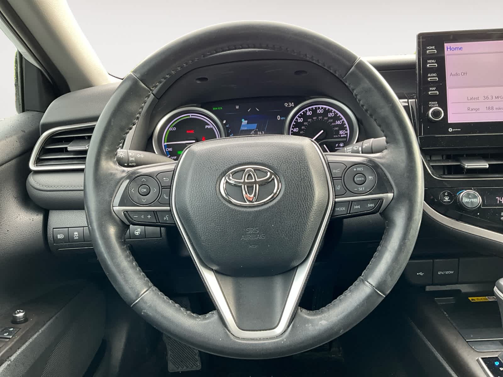 2022 Toyota Camry Hybrid XLE