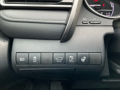 2022 Toyota Camry Hybrid XLE