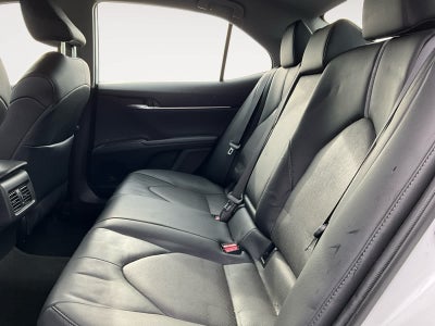 2022 Toyota Camry Hybrid XLE