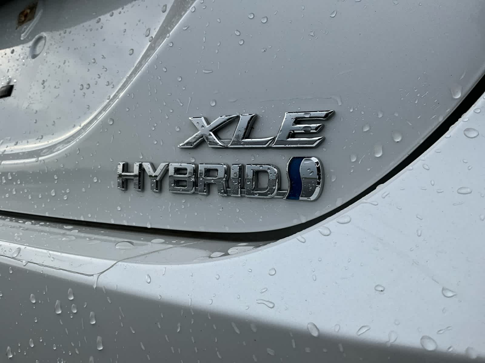 2022 Toyota Camry Hybrid XLE