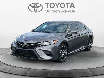 2020 Toyota Camry SE