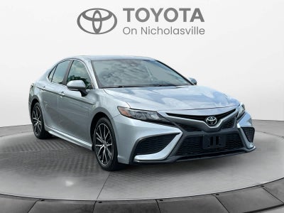 2023 Toyota Camry SE