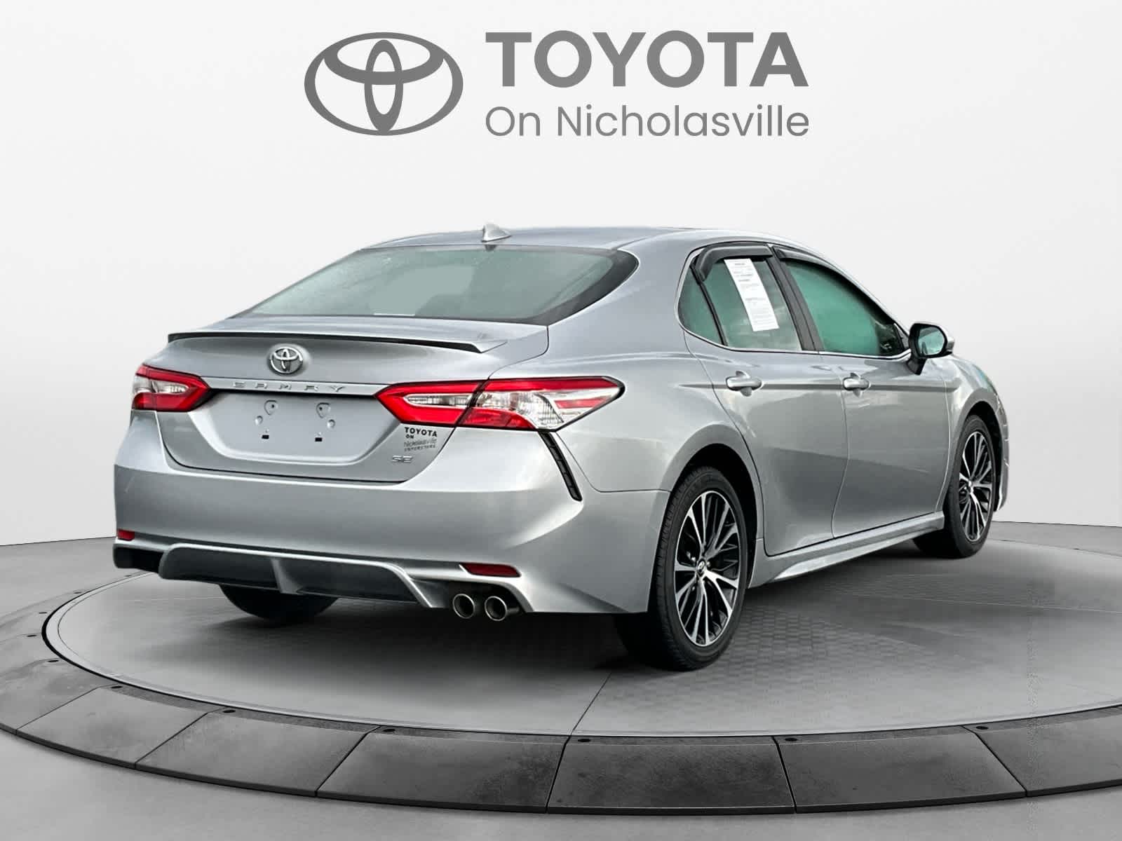 2020 Toyota Camry SE