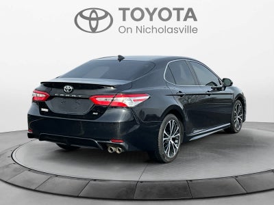 2020 Toyota Camry SE