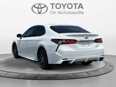2024 Toyota Camry SE