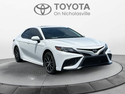 2024 Toyota Camry SE