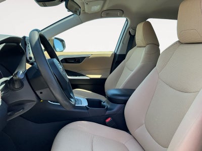 2022 Toyota RAV4 Hybrid LE