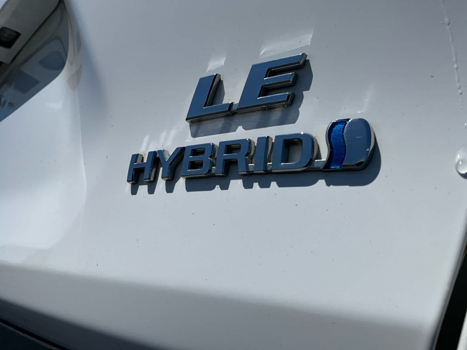 2022 Toyota RAV4 Hybrid LE