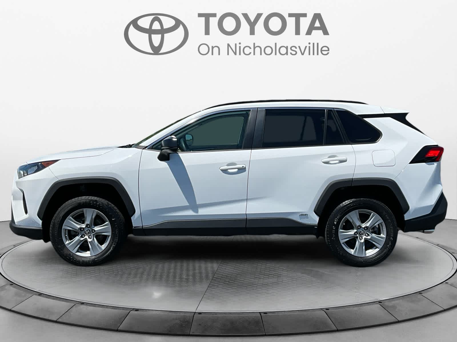 2022 Toyota RAV4 Hybrid LE
