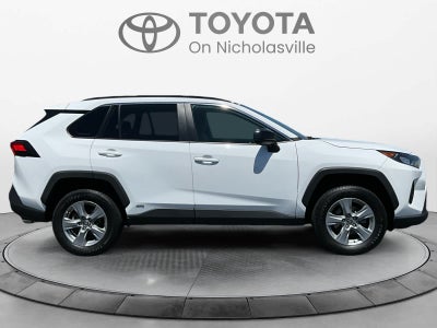 2022 Toyota RAV4 Hybrid LE