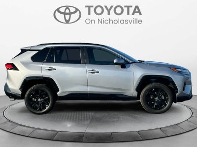 2024 Toyota RAV4 Hybrid SE