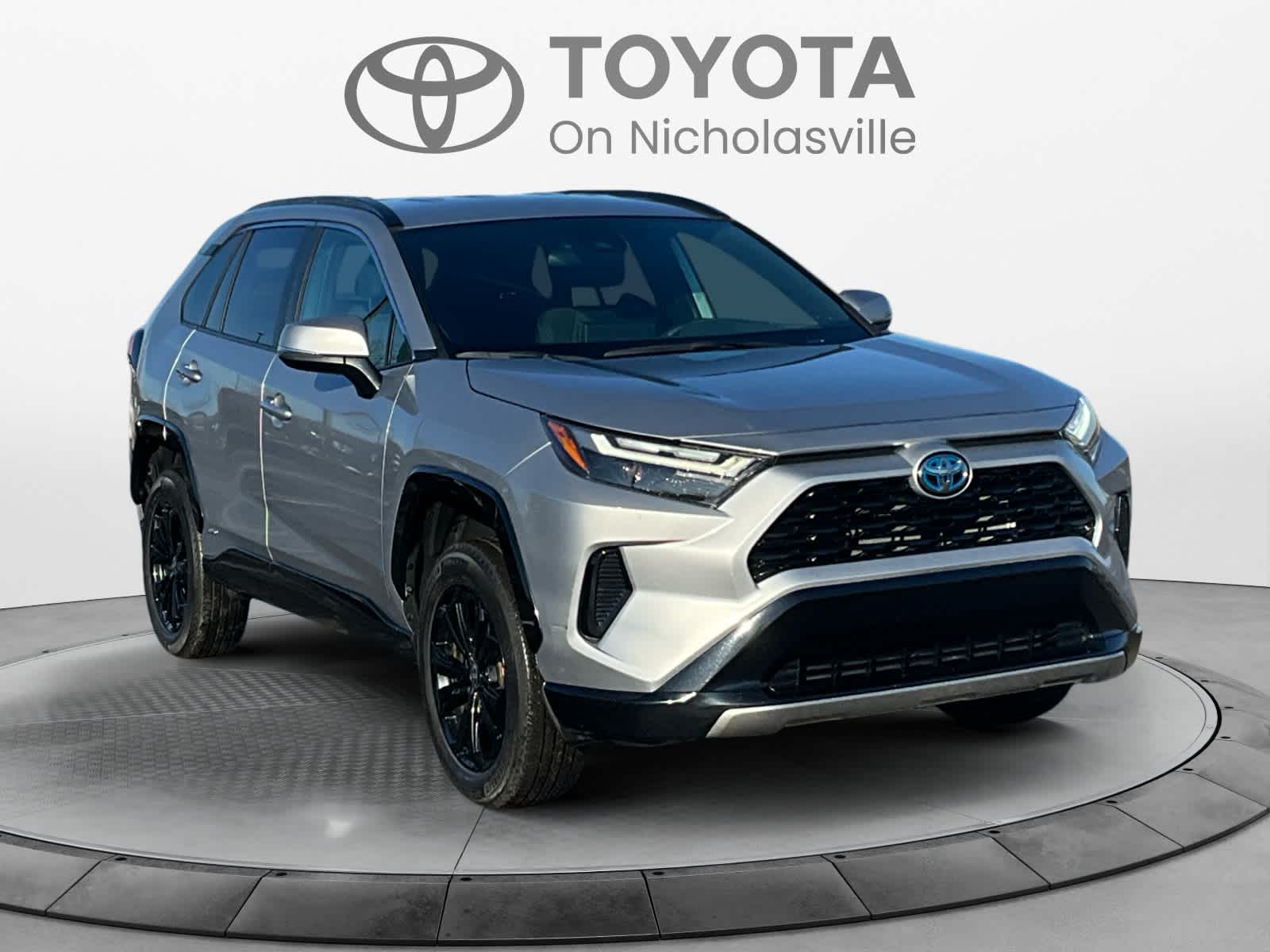 2024 Toyota RAV4 Hybrid SE