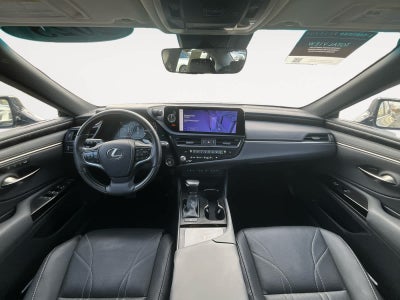 2023 Lexus ES Ultra Luxury