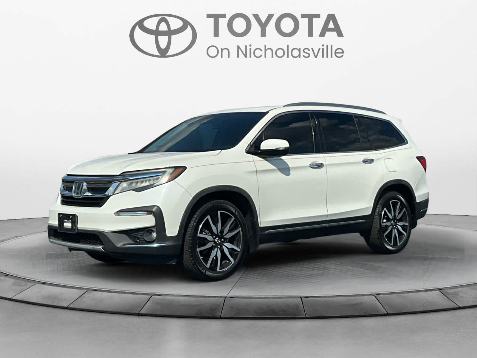 2019 Honda Pilot Touring 8-Passenger