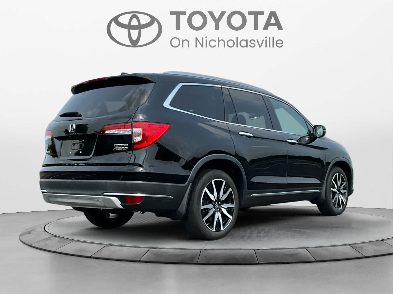 2022 Honda Pilot Touring 7-Passenger