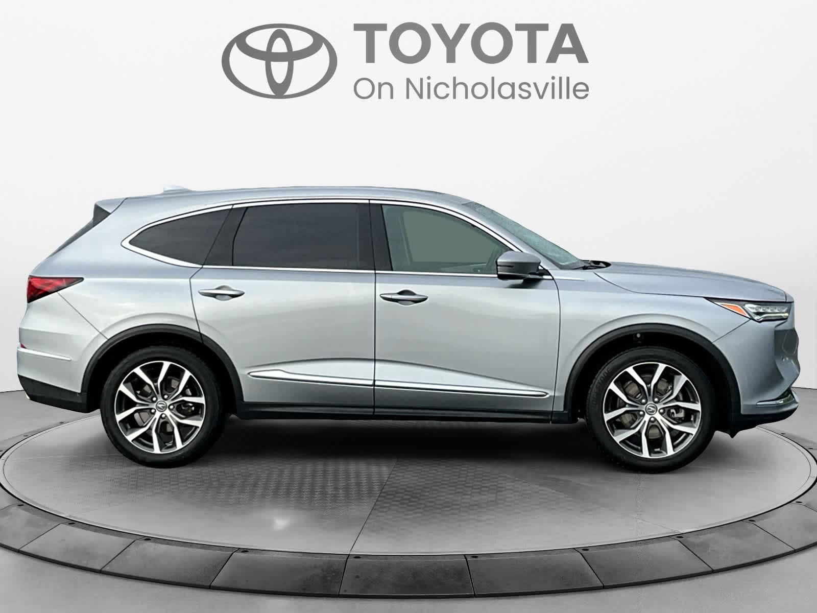 2023 Acura MDX w/Technology Package