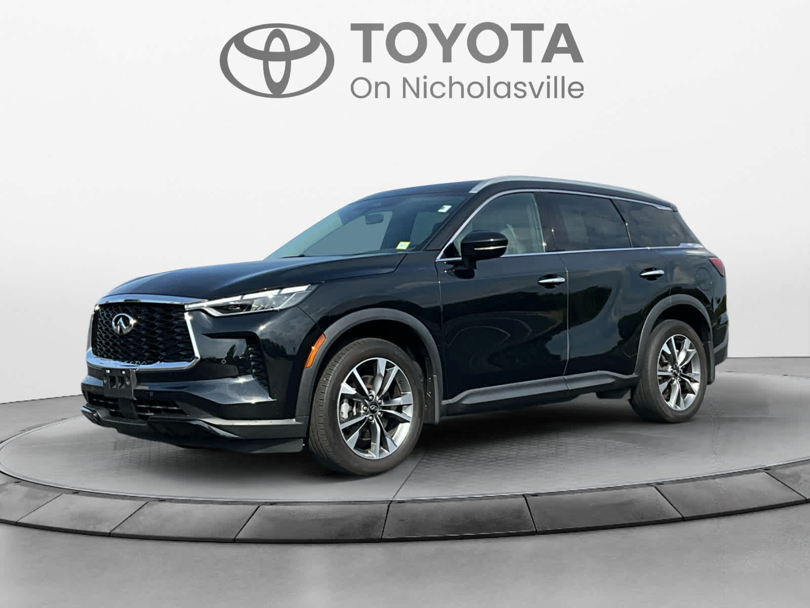2023 INFINITI QX60 LUXE