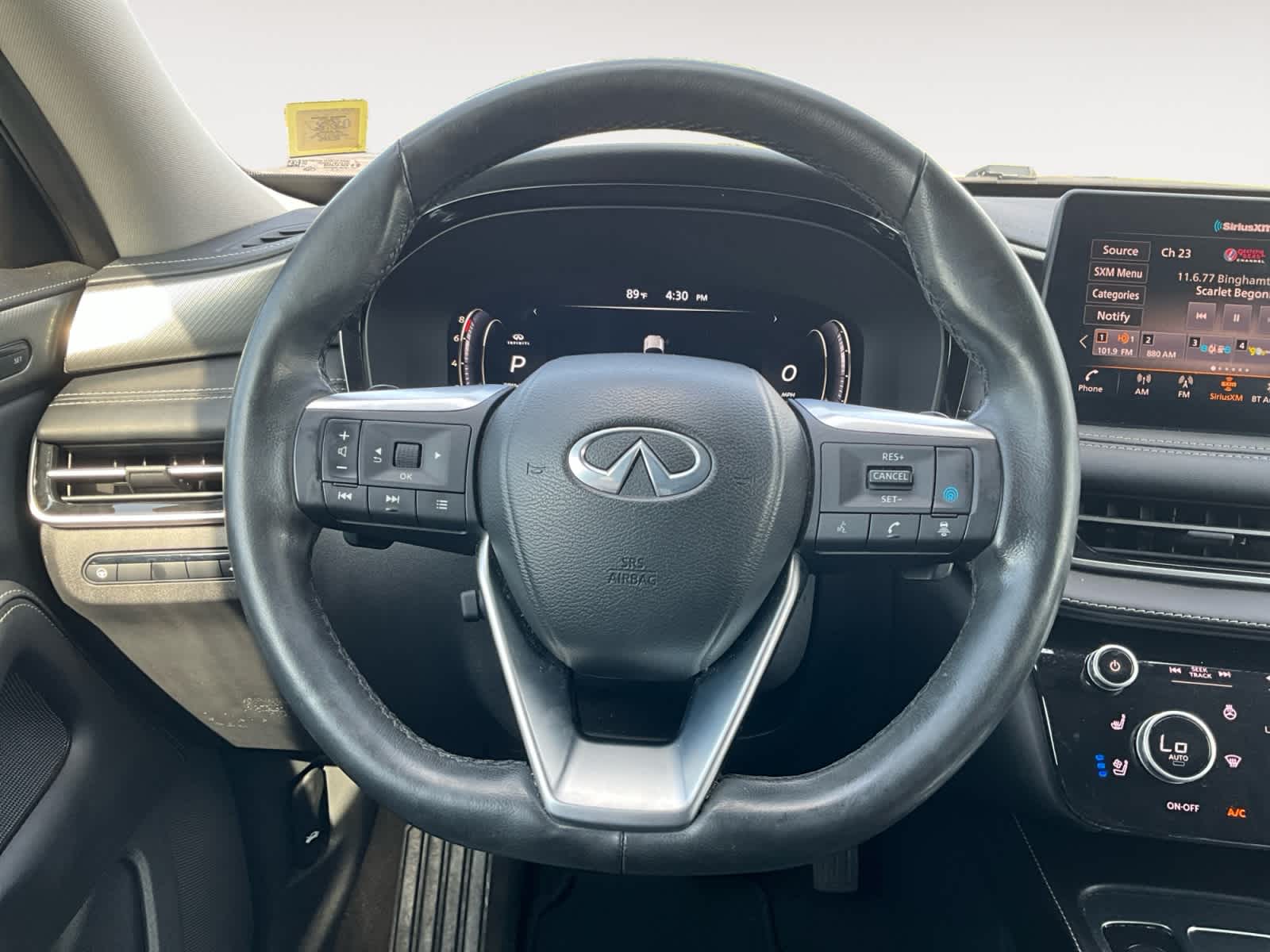 2023 INFINITI QX60 LUXE
