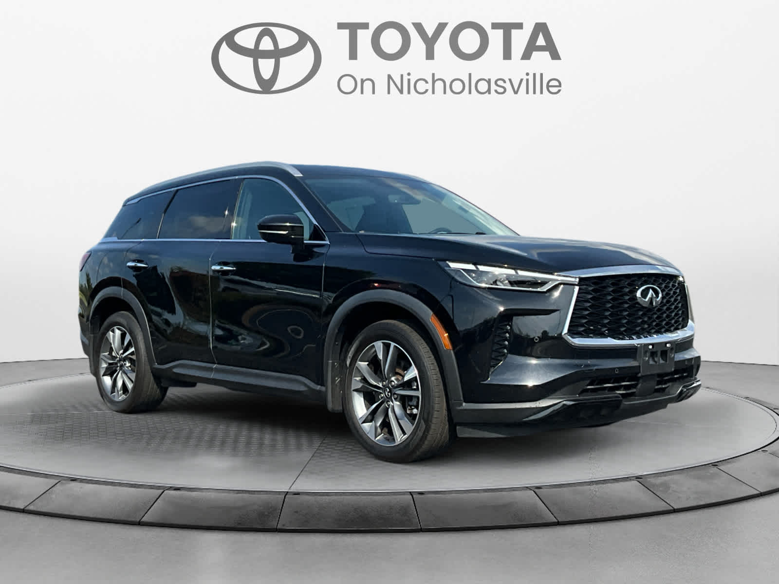 2023 INFINITI QX60 LUXE