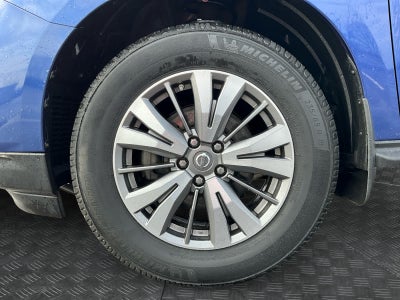 2018 Nissan Pathfinder SV