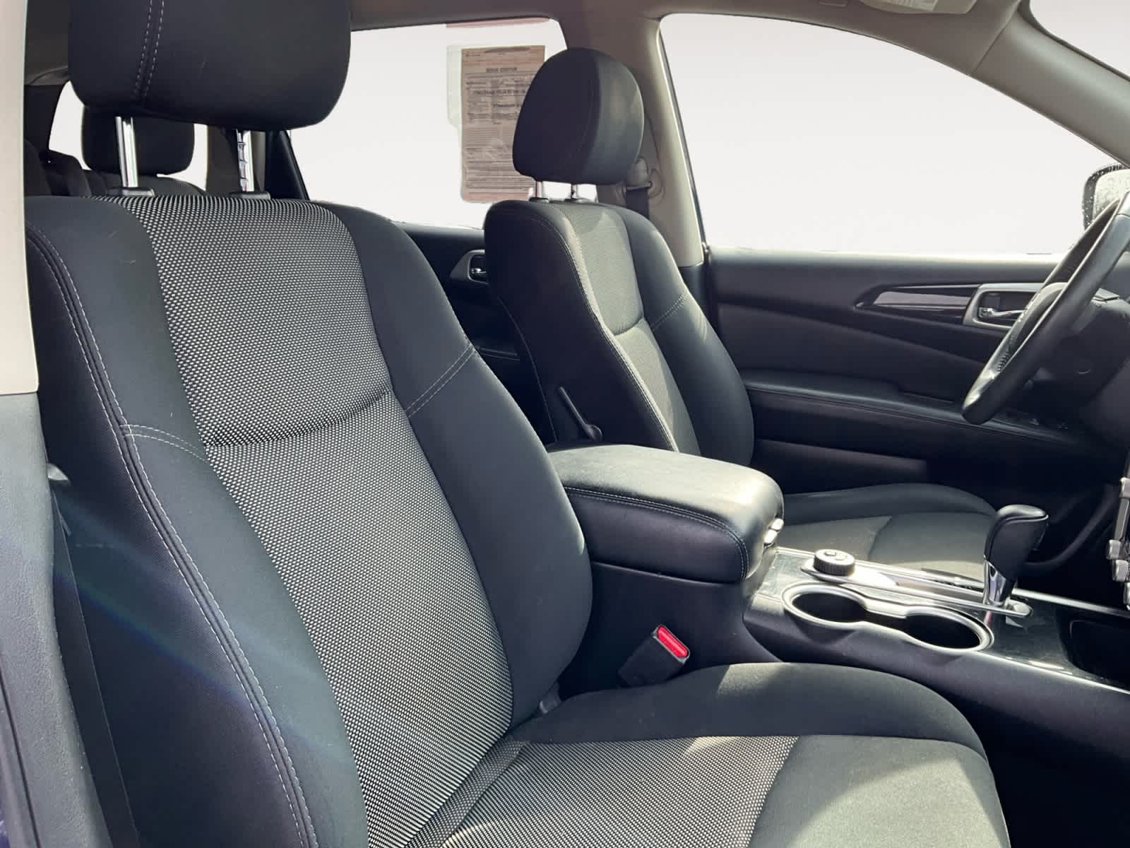 2018 Nissan Pathfinder SV