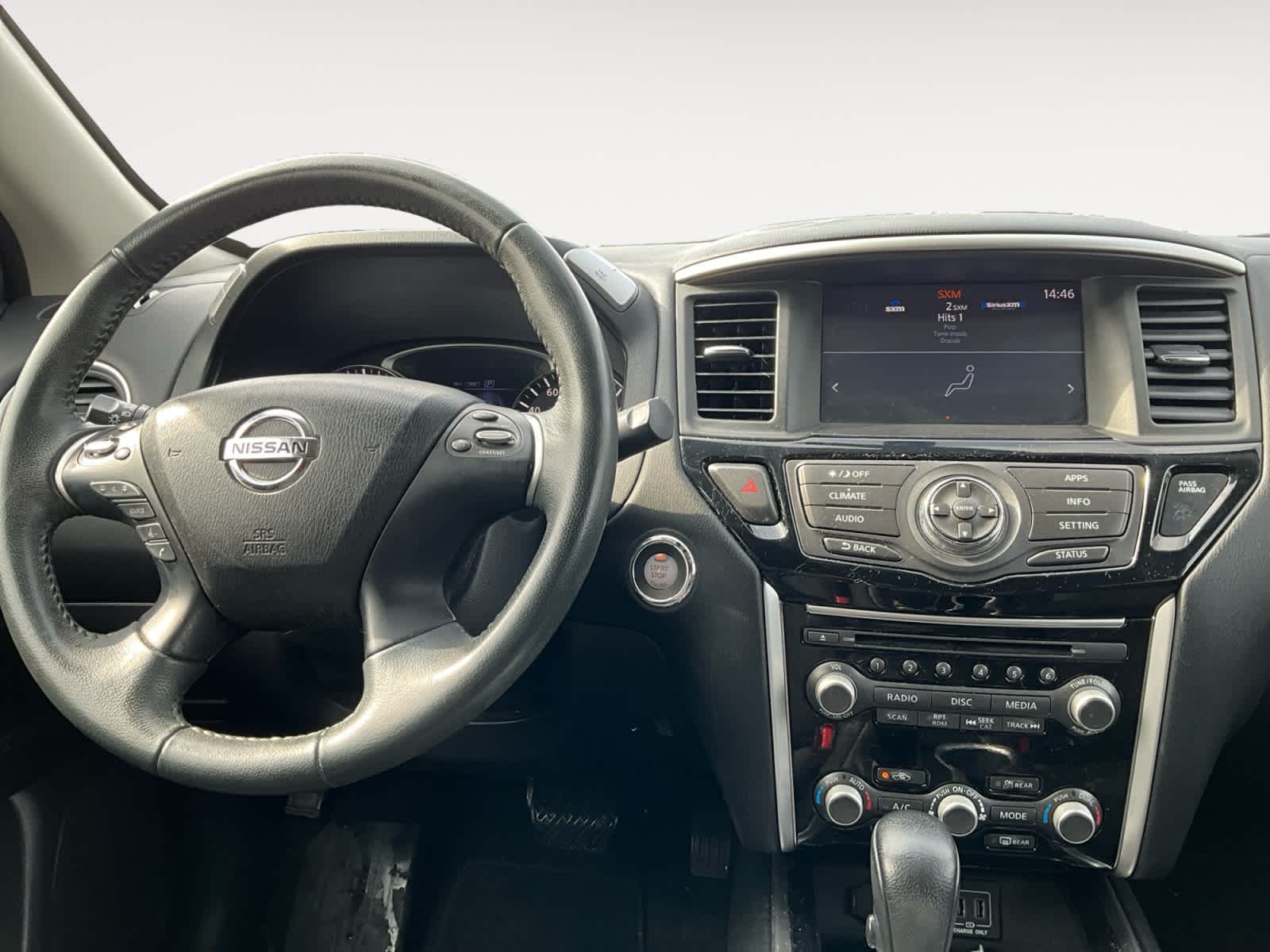 2018 Nissan Pathfinder SV