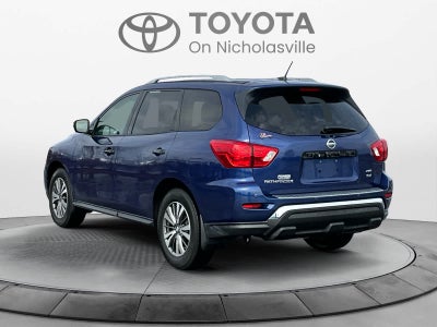 2018 Nissan Pathfinder SV