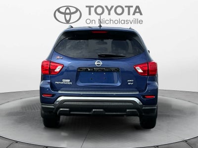 2018 Nissan Pathfinder SV