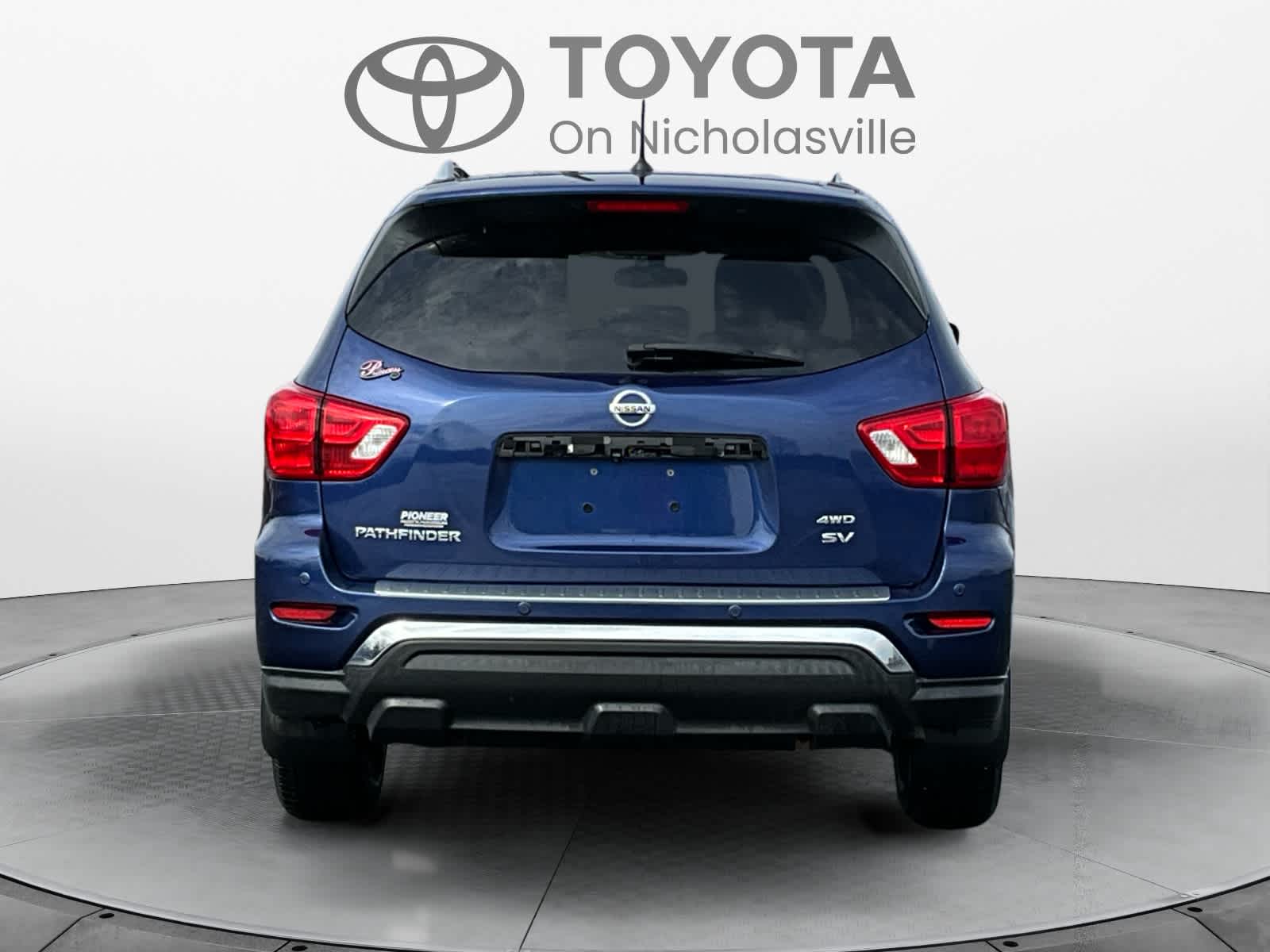 2018 Nissan Pathfinder SV