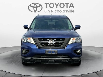 2018 Nissan Pathfinder SV