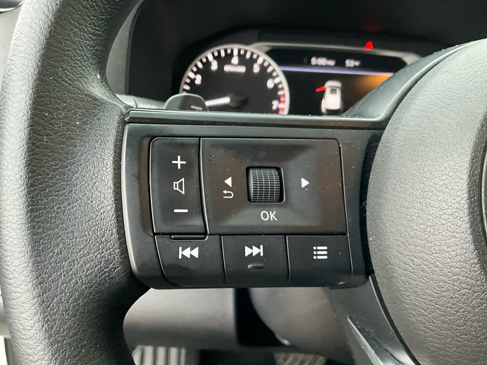 2025 Nissan Pathfinder S