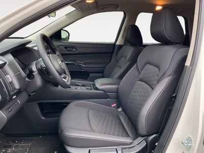 2025 Nissan Pathfinder S