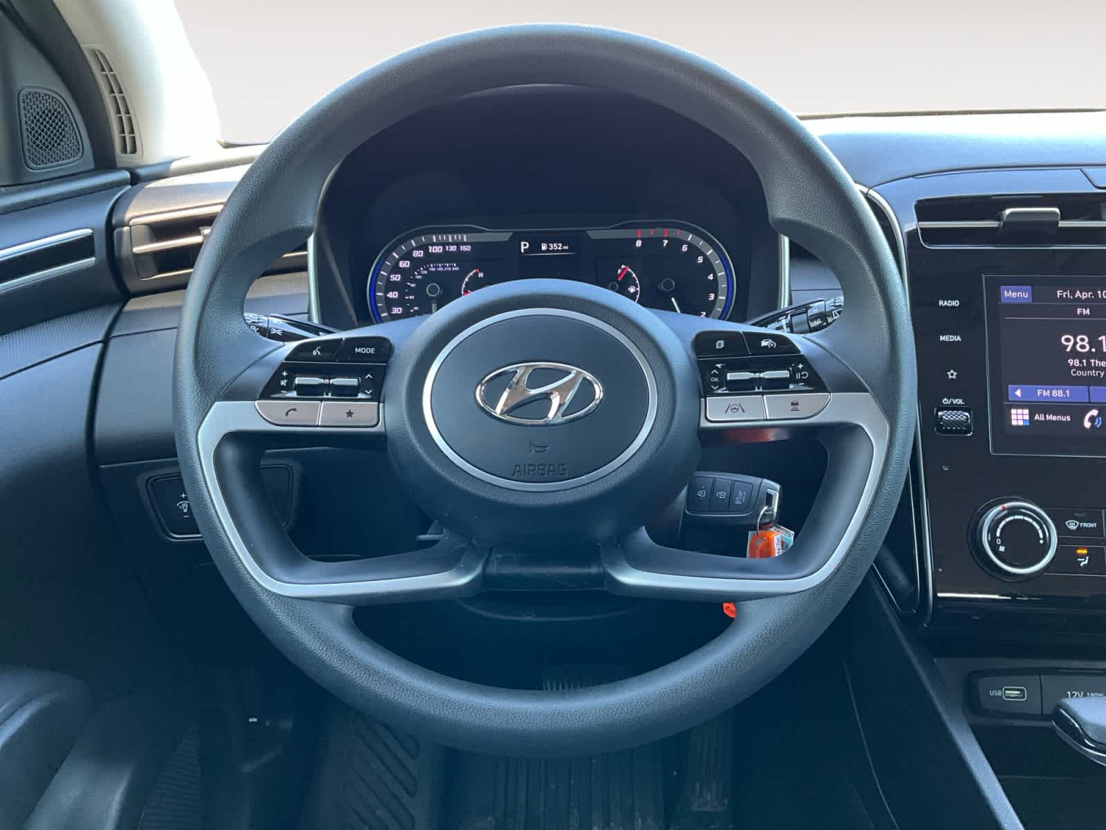 2023 Hyundai Tucson SE