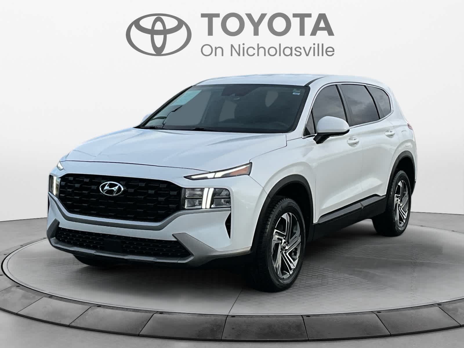 2022 Hyundai Santa Fe SE