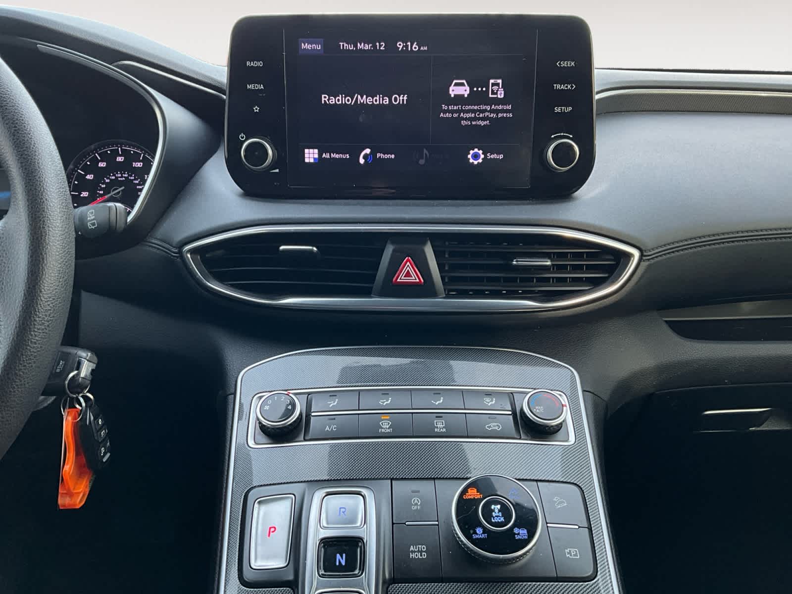 2022 Hyundai Santa Fe SE