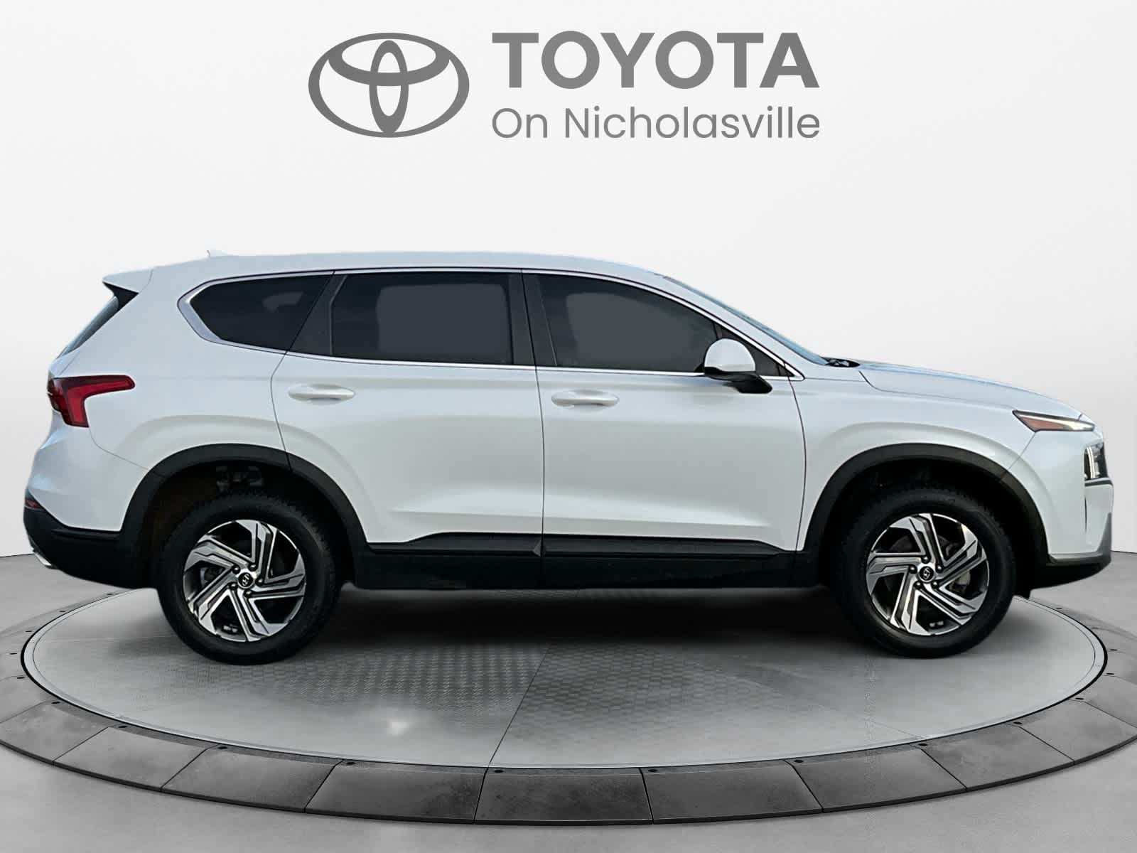 2022 Hyundai Santa Fe SE