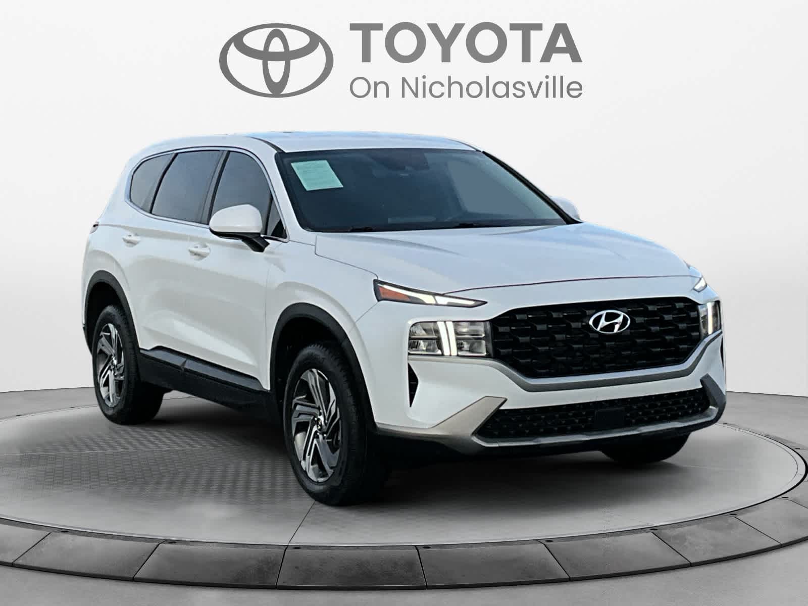 2022 Hyundai Santa Fe SE