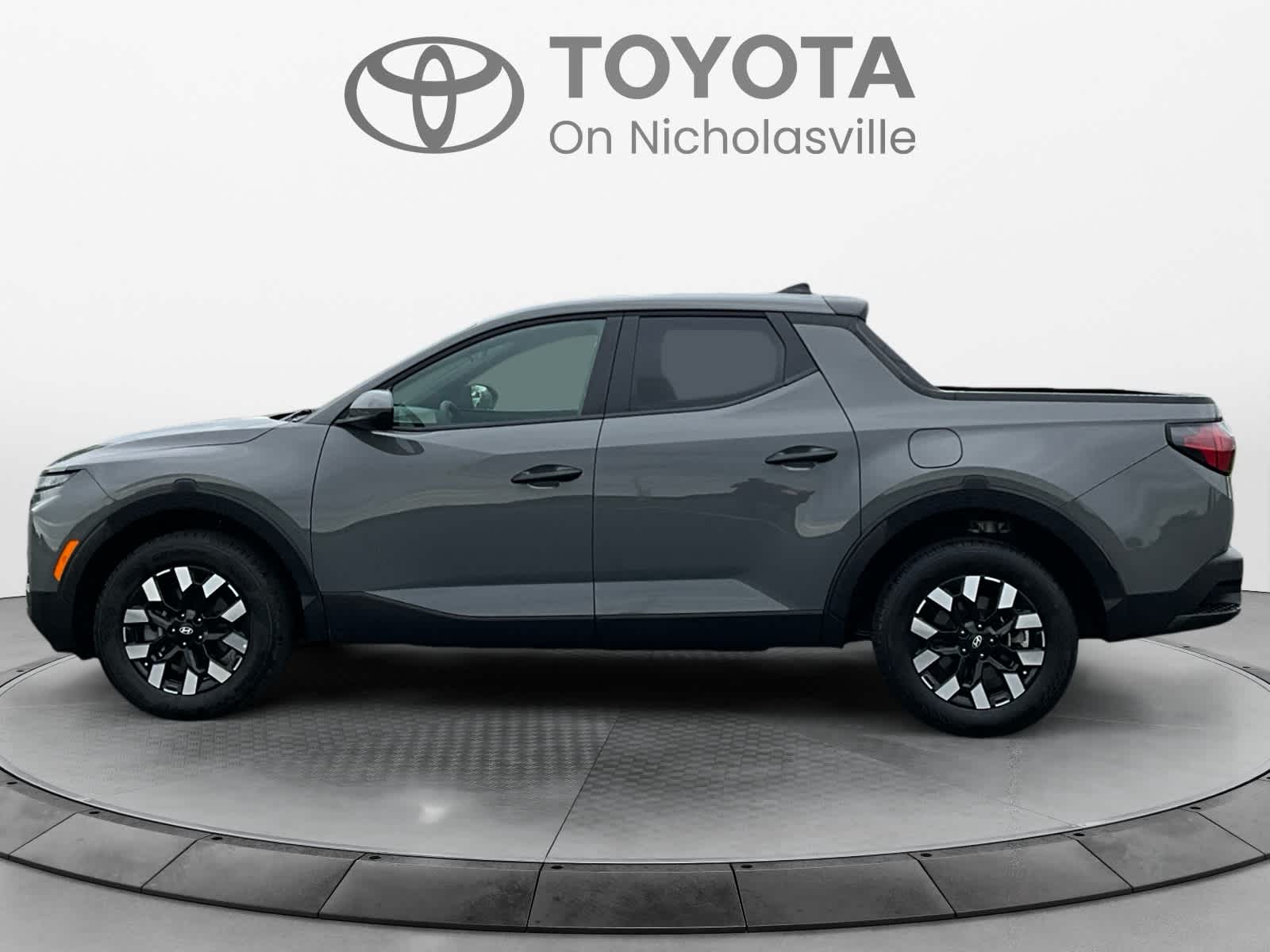 2025 Hyundai Santa Cruz SE