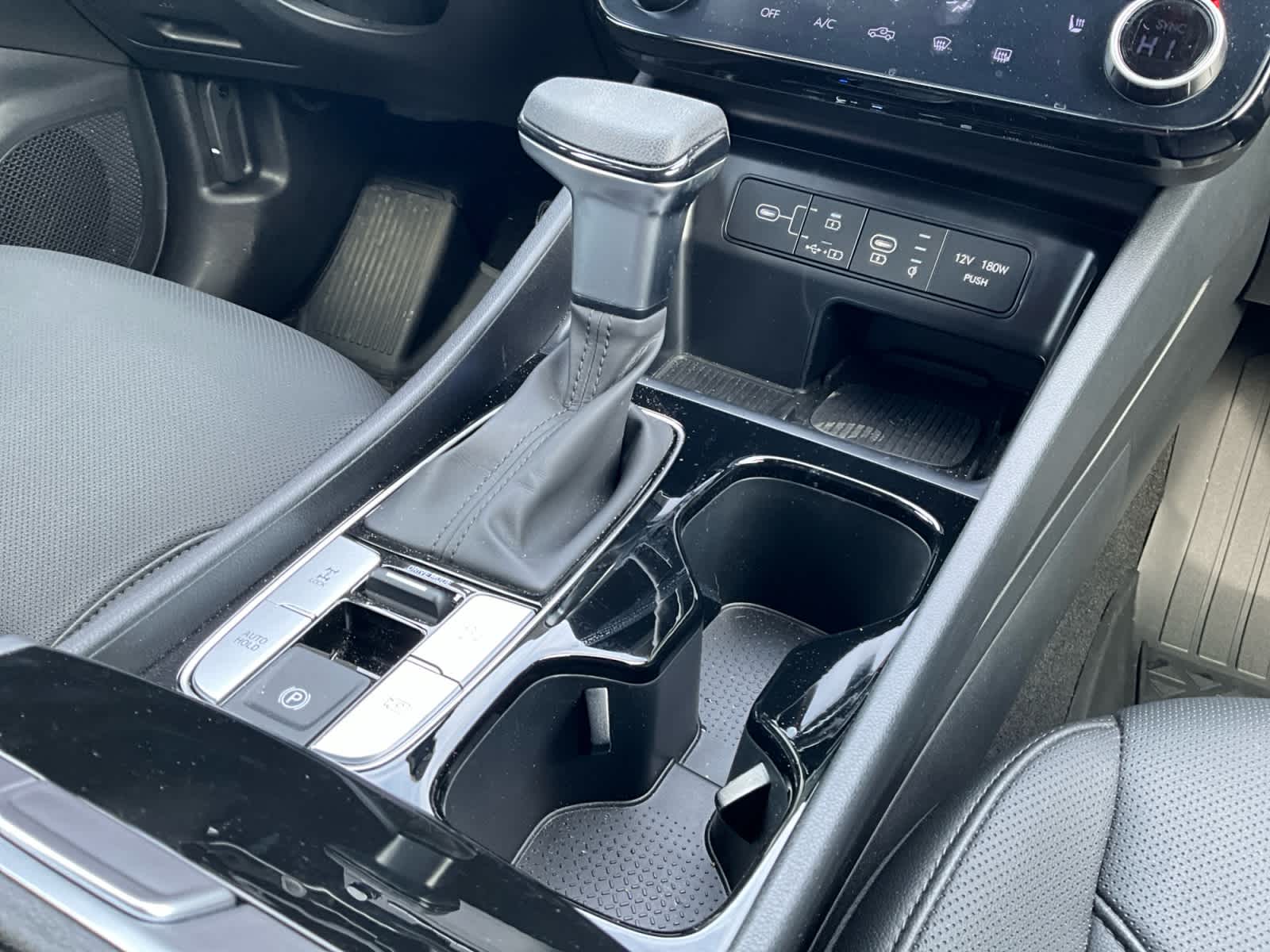 2025 Hyundai Santa Cruz SEL Activity