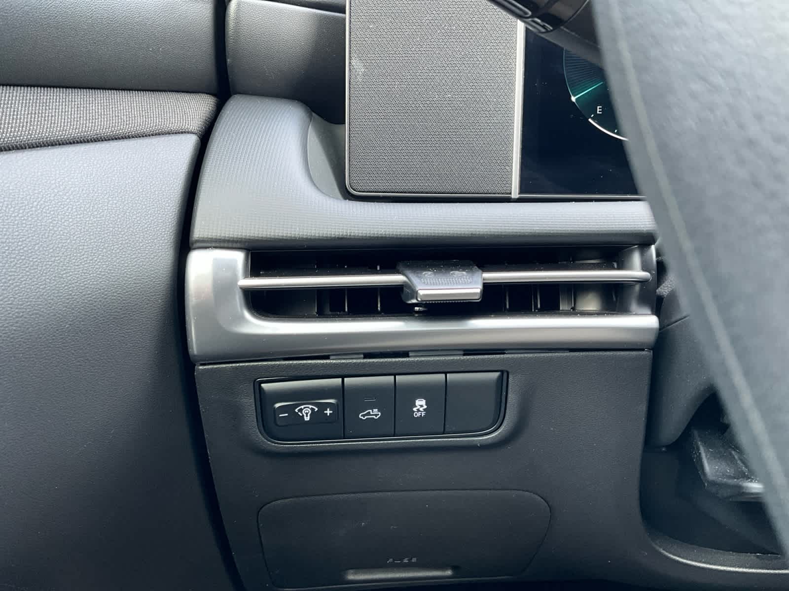 2025 Hyundai Santa Cruz SEL Activity