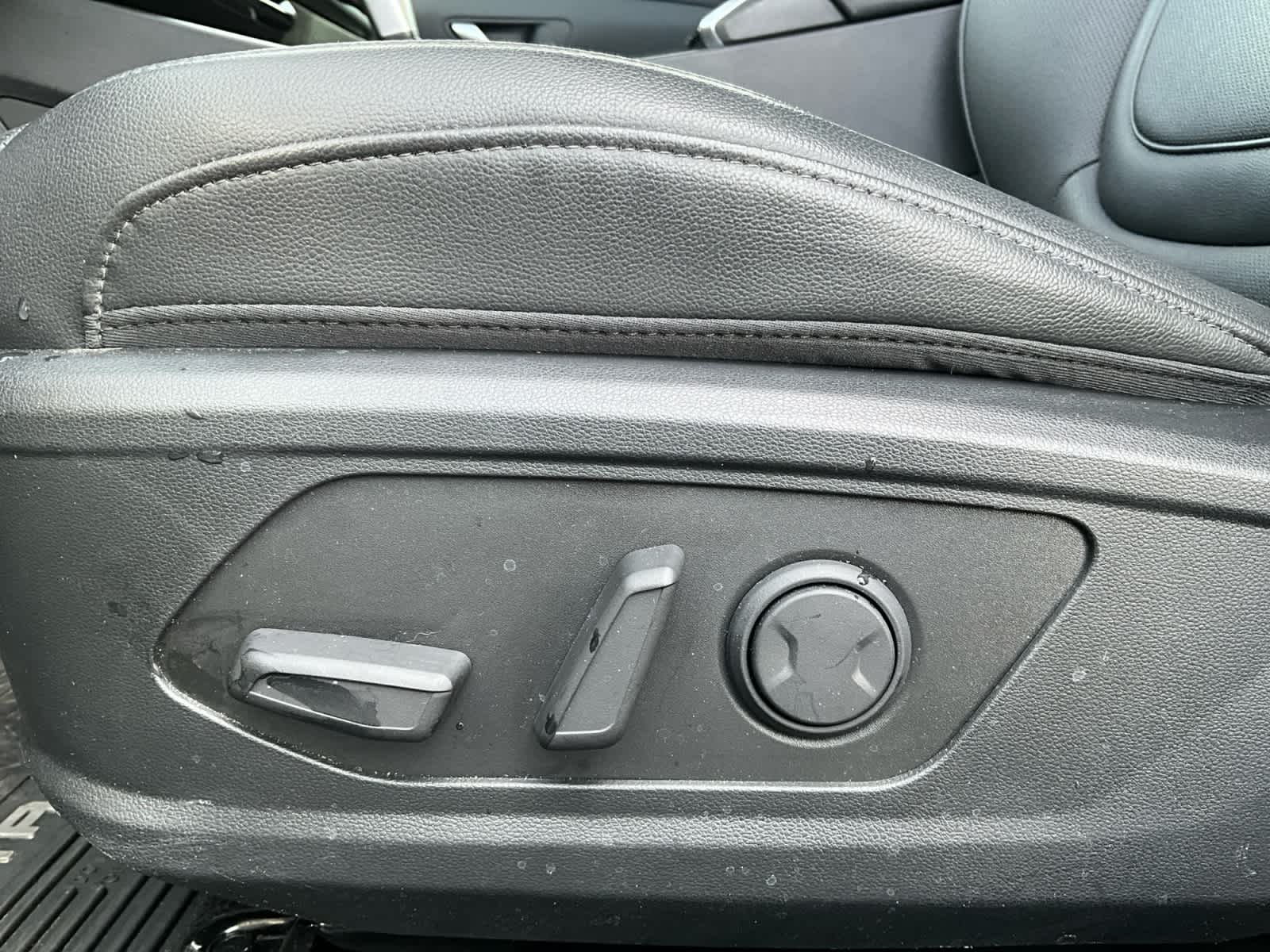 2025 Hyundai Santa Cruz SEL Activity