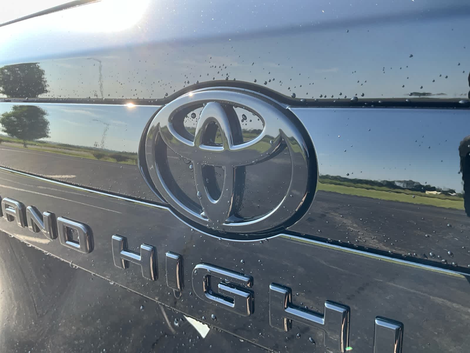 2026 Toyota Grand Highlander Hybrid Nightshade Edition