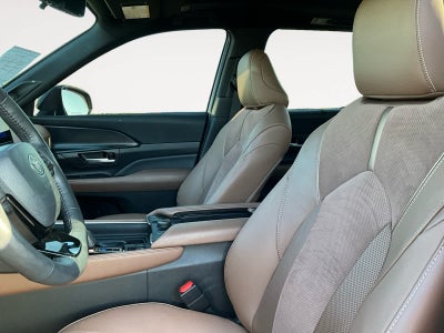 2024 Toyota Grand Highlander Hybrid MAX Platinum